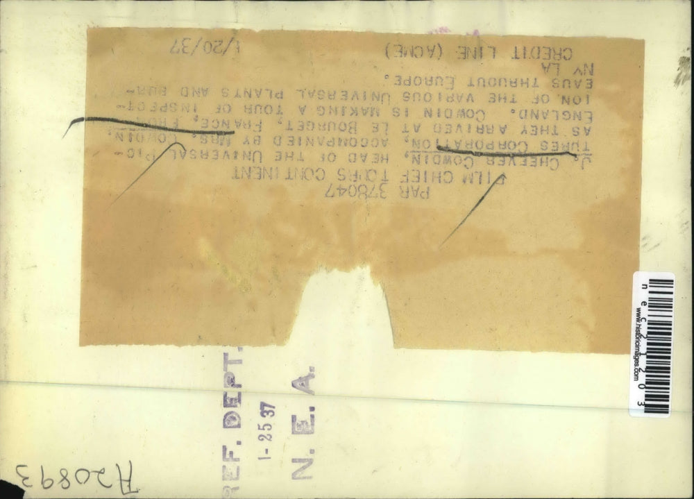 1937 Press Photo Universal Pictures Head Cheeves Cowdin With Wife In France