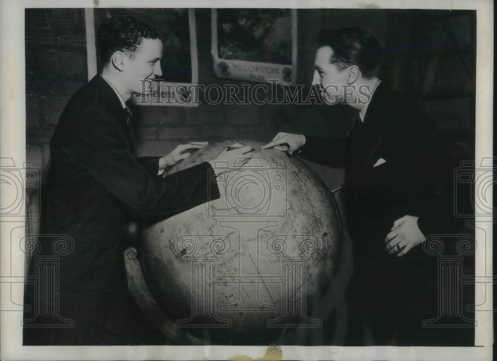1934 Press Photo The World Belongs To Washington Debate Students Spencer & Burns