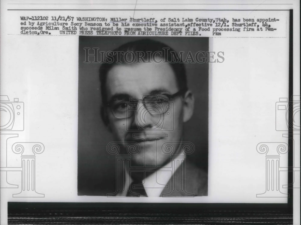 1957 Press Photo Miller Shurtleff Assistant To Agriculture Secretary Benson