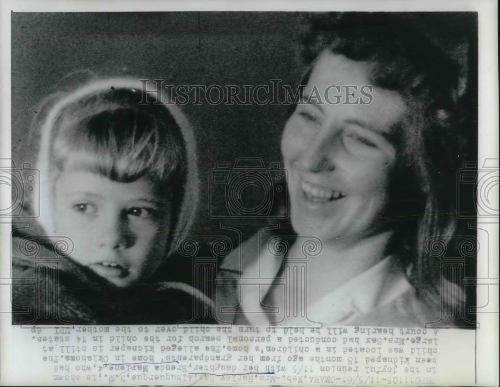 1961 Press Photo Harley Sax Happily Reunited With Kidnapped Daughter Brenda