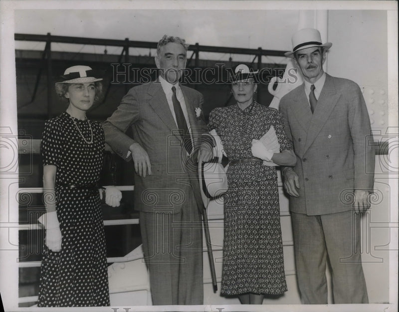 Load image into Gallery viewer, 1937 Press Photo Diplomats George Gordon Leo Keena And Wives On USS Manhattan
