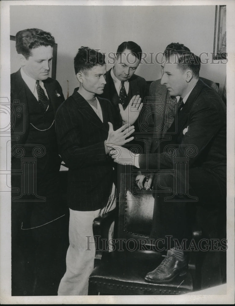 1935 Press Photo Thomas Duggar on Trial for Attacking 3 Women &amp; Det Lt Ray Giese- Historic Images