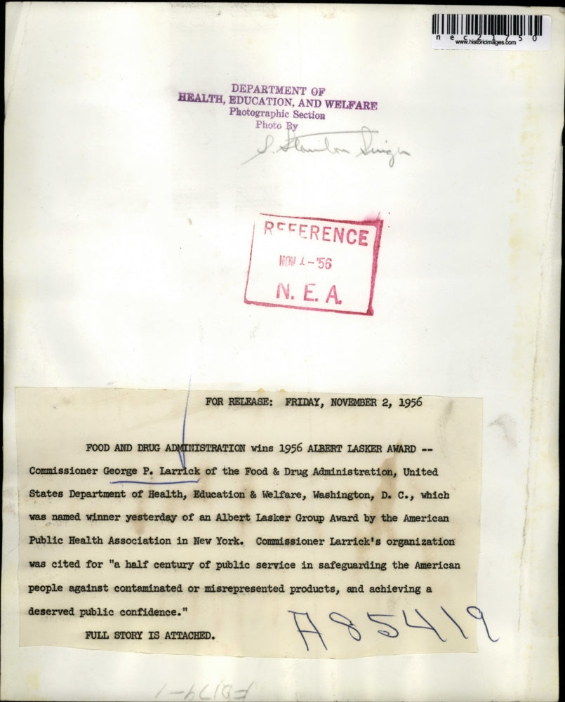 1956 Press Photo Commissioner George Larrick of Food & Drug Administration