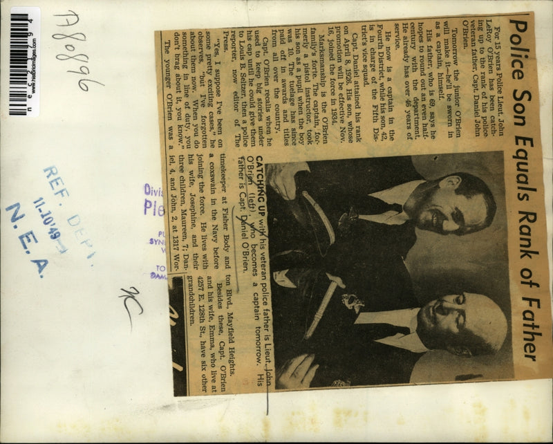 Load image into Gallery viewer, 1949 Press Photo Capt Daniel O'Brien and son Police Lieut John O'Brien
