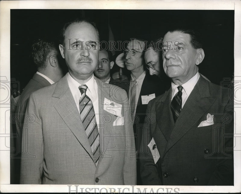 Load image into Gallery viewer, 1943 Press Photo Col Joaquin Pedro Salgado Brazilian Minister &amp; Oscar Correla
