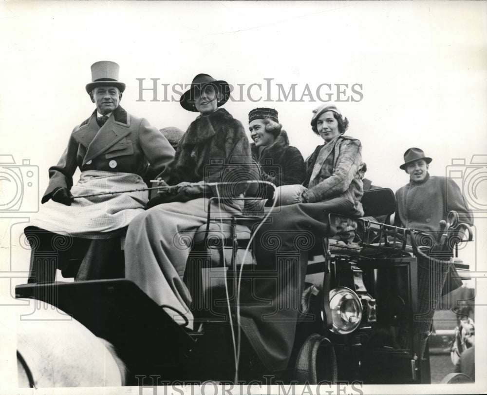 1934 Press Photo Richard Gambrill Mrs Frederick Jones Carolyn Thompson