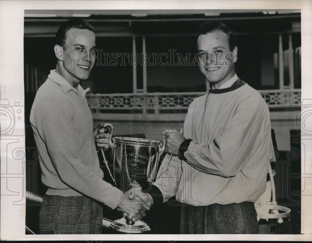1939 Press Photo Al Dollins & Jimmy Burkholder Hold Trophy Dollins Won