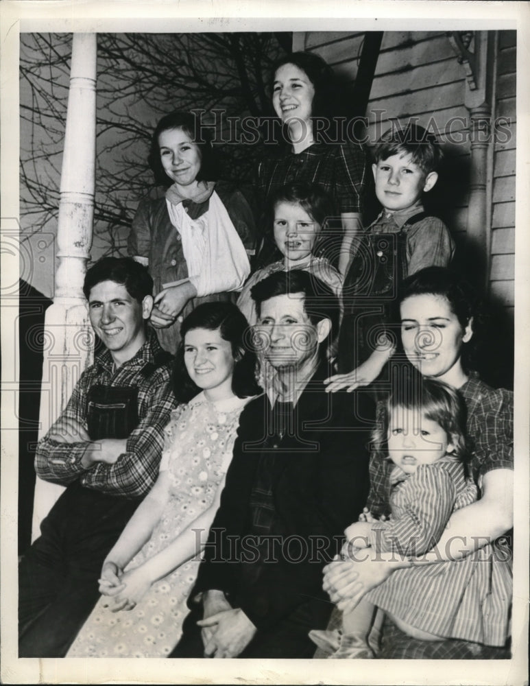 1941 Press Photo Mrs. Porter Lasley,Porter Lansley,Charlie,Ruth,Mary Elizabeth