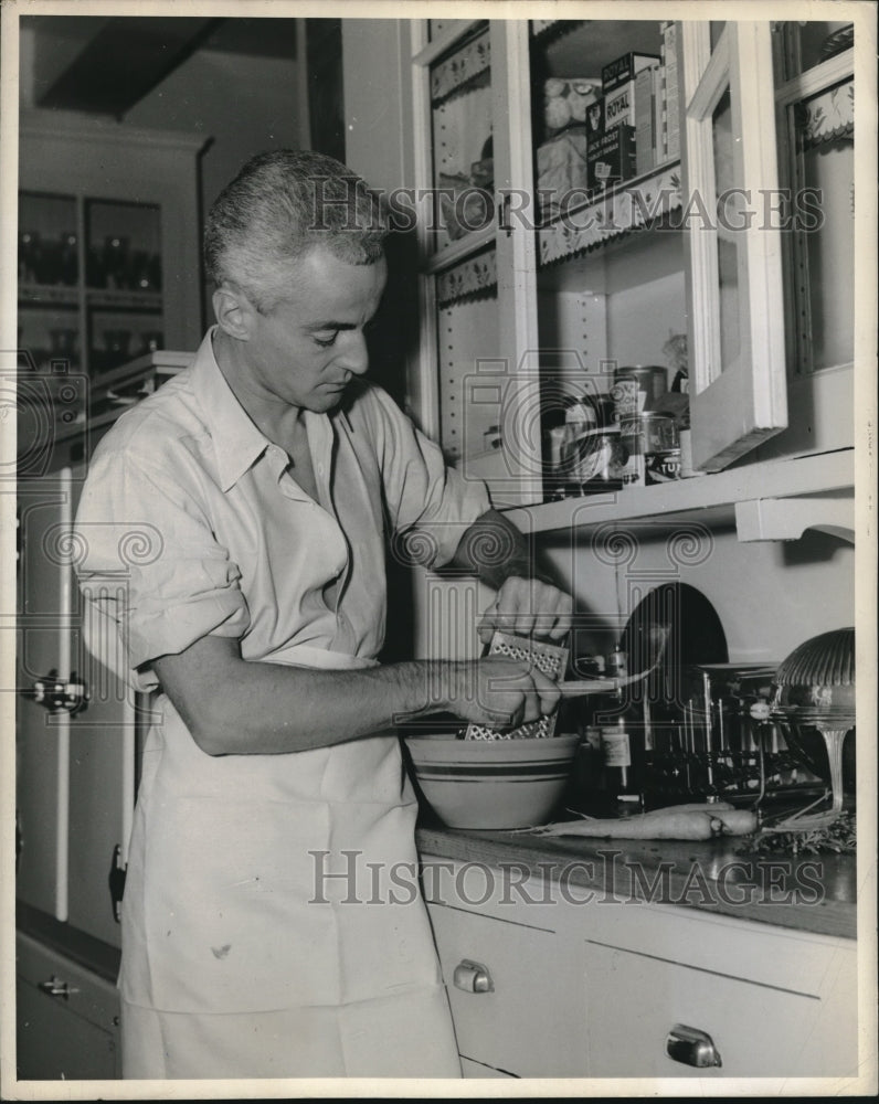 1941 Press Photo Men Cooking Geo P. Lyns