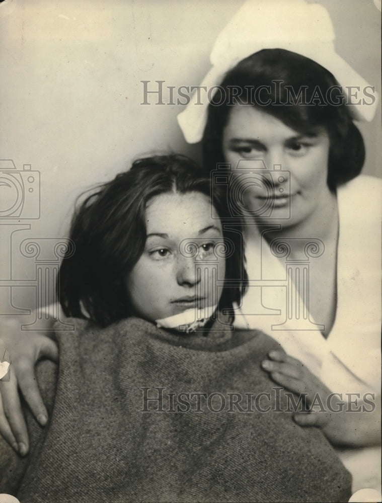 1922 Press Photo Annette Loesser Victim Gunman car