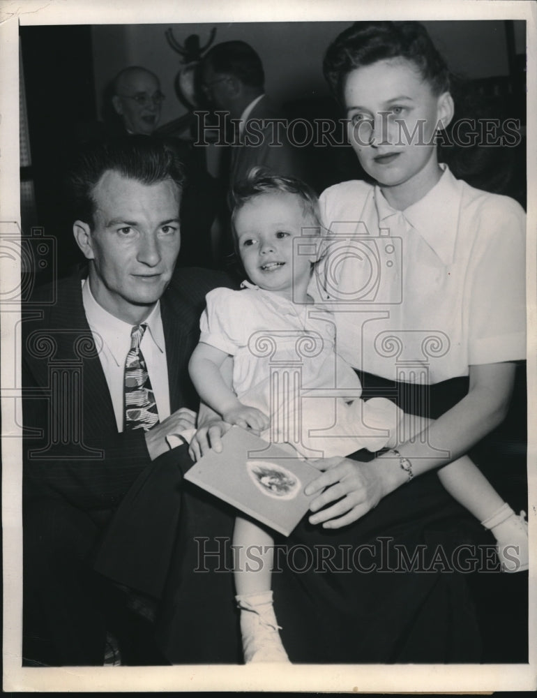 1938 Press Photo Pamela Lamphere, Fred and Irene - Historic Images