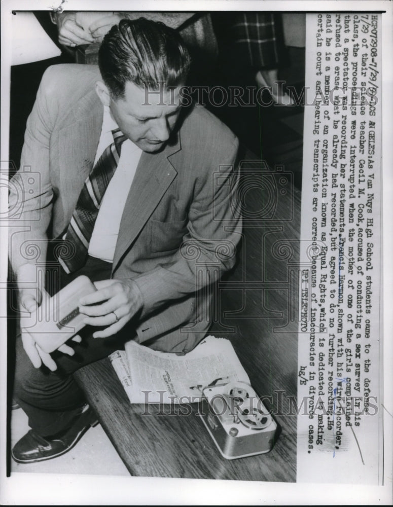 1959 Press Photo Science Teacher Cecil M. Cook Accused Of Conducting Sex Survey