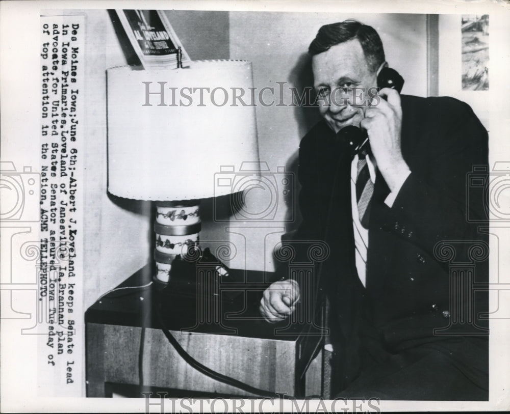 1950 Press Photo Senate Candidate Albert Loveland Yammers On Phone