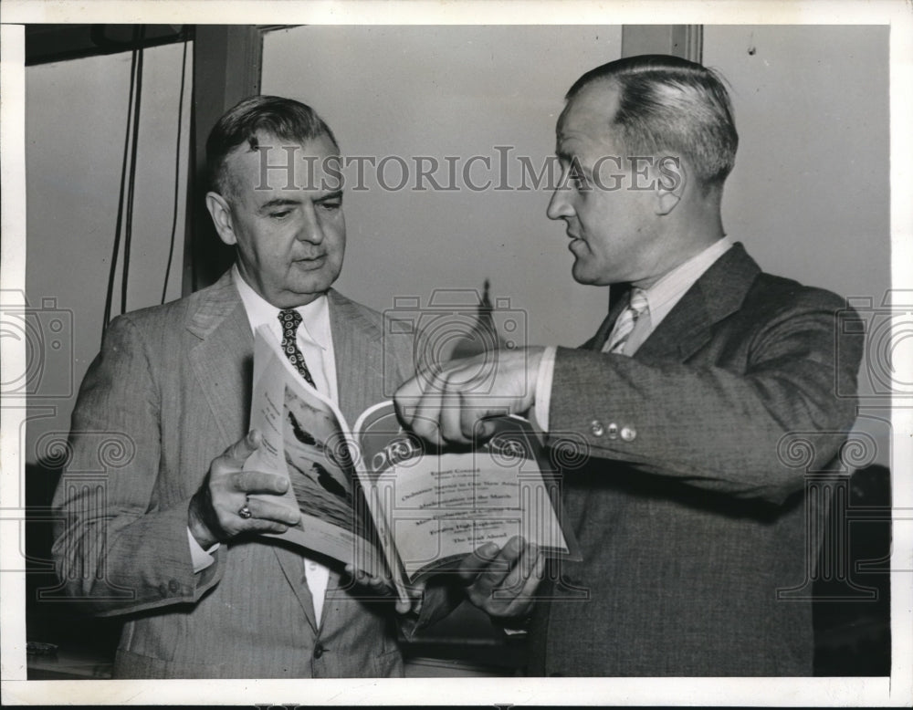 1941 Press Photo tank experts Brig. Gen. Burton Lewis &amp; Lt. Col. John Christmas