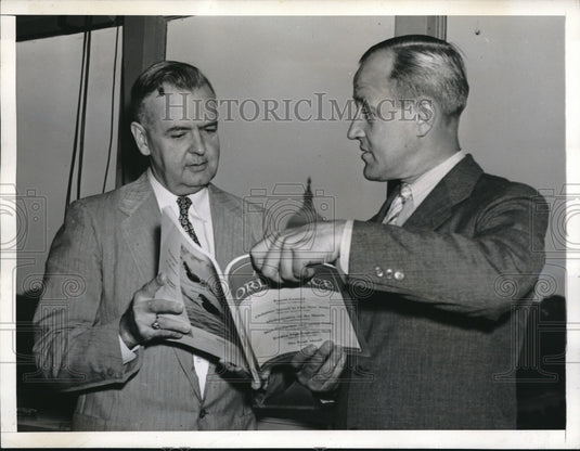 1941 Press Photo tank experts Brig. Gen. Burton Lewis & Lt. Col. John Christmas