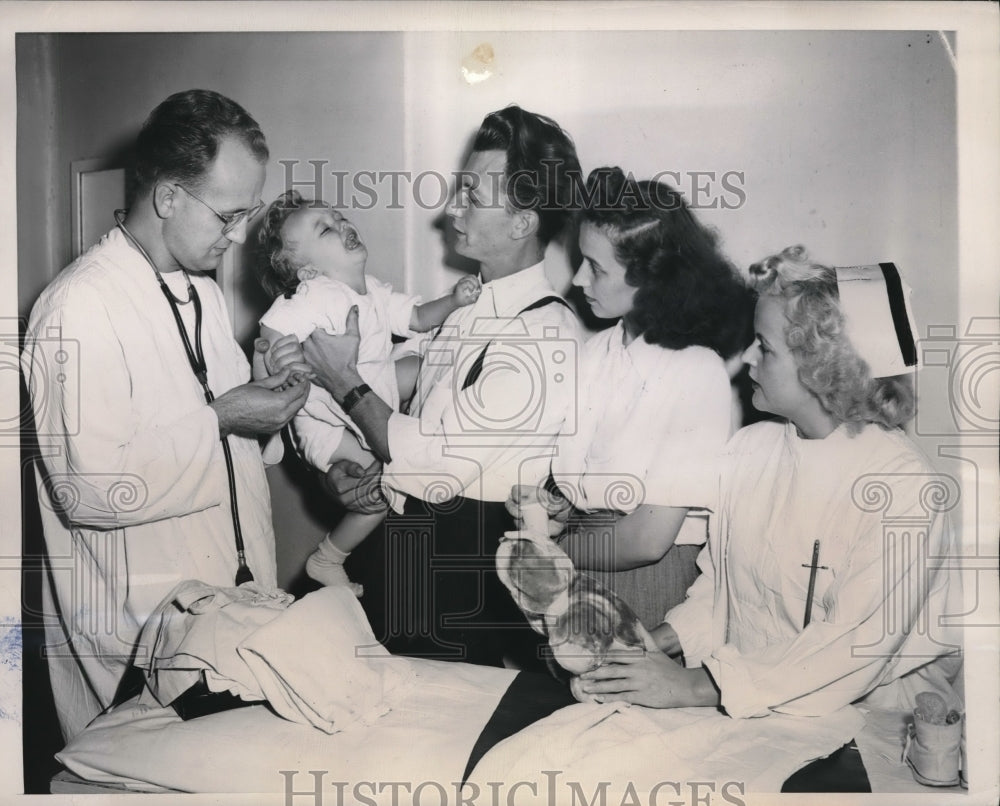 1948 Press Photo Small child before going to operation room