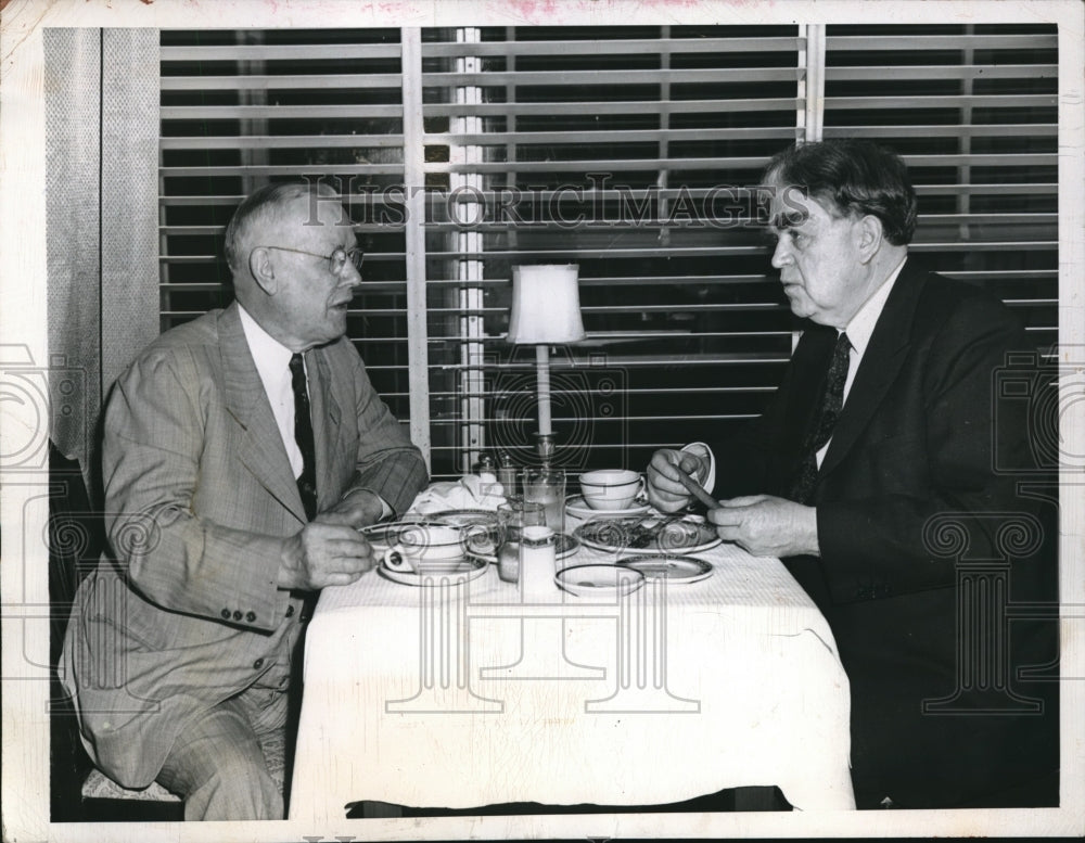 1946 Press Photo William Green and John L. Lewis - labor leaders have breakfast
