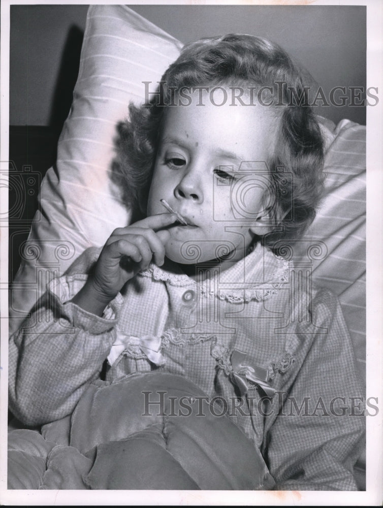 1960 Press Photo Patsy Randle taking temperature Sick Child Medicine