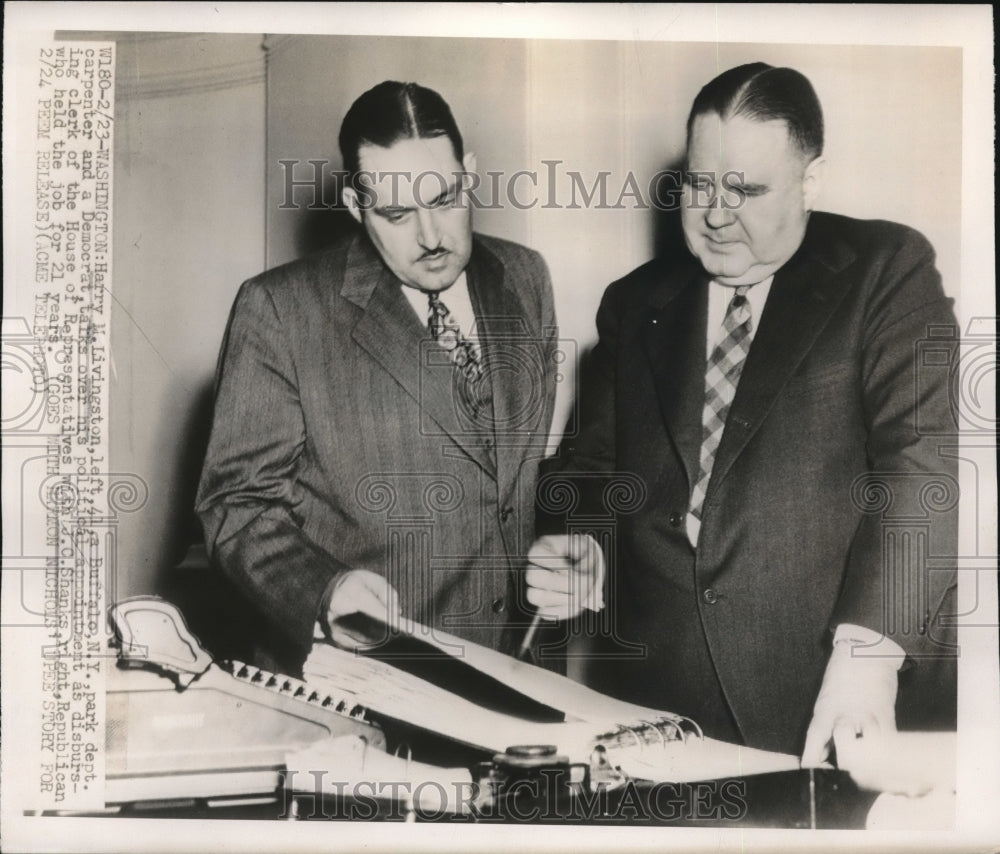 1949 Press Photo Harry Livingston Talks With JO Shanks About His Appointment