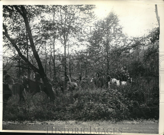 1930 Press Photo Hunting at Piping Rock L.I.