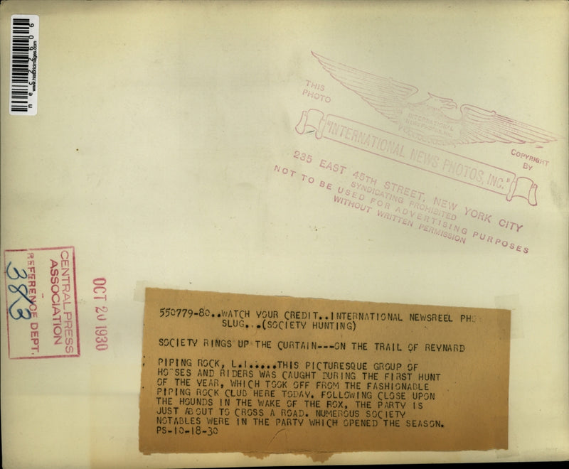 Load image into Gallery viewer, 1930 Press Photo Hunting at Piping Rock L.I.
