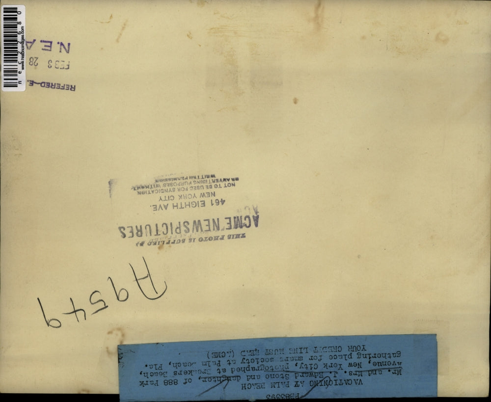 1928 Press Photo Edard Stone and Family at Breakers Beach in Florida