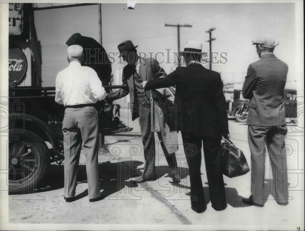 1936 Press Photo Group of Seamen Strike for more pay.