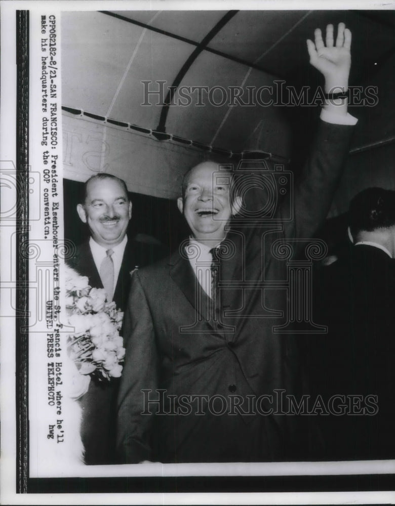 Load image into Gallery viewer, 1956 Press Photo San Francisco President Dwight Eisenhower St Francis Hotel
