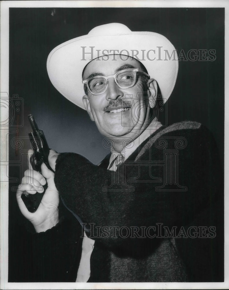 1965 Press Photo Jim Crossman Alexandria Virginia State Pistol Team