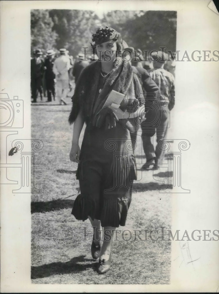 1937 Press Photo Mrs. George Bowdwin will be presented to the King and Queen- Historic Images