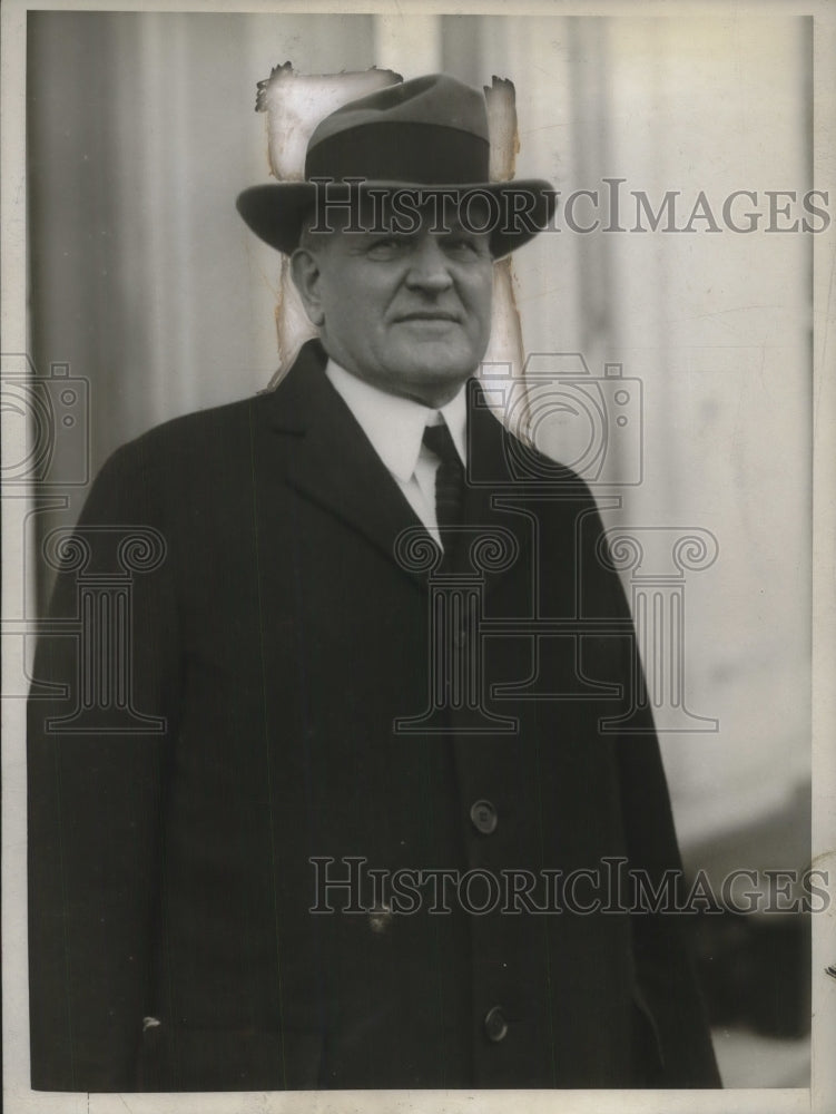 Load image into Gallery viewer, 1925 Press Photo 79 senators are in favor of a world court - nec23674
