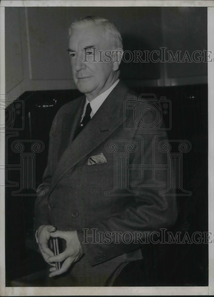 Load image into Gallery viewer, 1938 Press Photo Henry P. Fletcher on the S.S. Europa returning from vacation.
