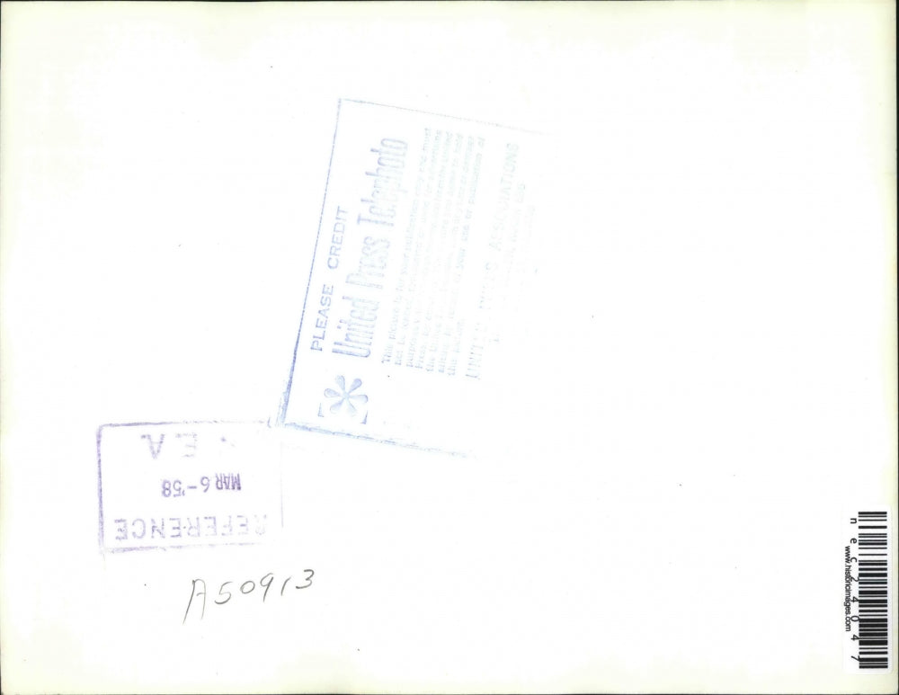 1958 Press Photo Tunisians Demonstrating Against the French After Bombing