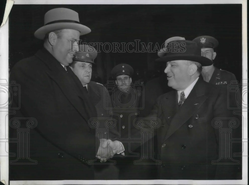 1944 Press Photo New York Mayor FH LaGuardia Greets Gen Isaias Medina Angarita