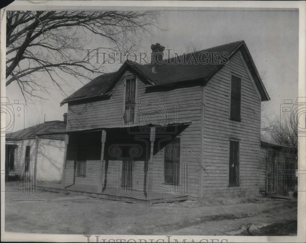 1931 Press Photo Mrs. Maude Martin shot to death in her home.