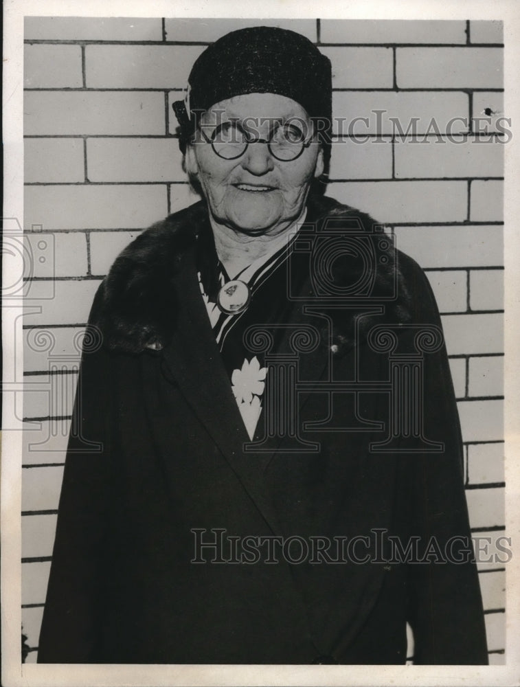1932 Press Photo Mary Moony Arrives In Chicago To Plead For Release Of Son Tom