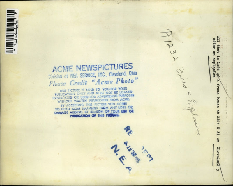 Load image into Gallery viewer, 1950 Press Photo An explosion at a residence
