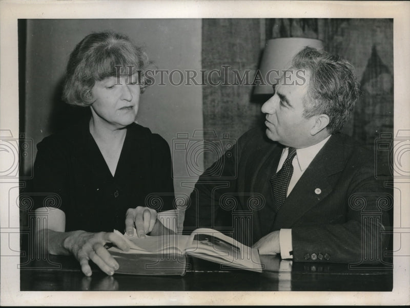 Load image into Gallery viewer, 1939 Press PhotoMirza Ahmad Sahrab &amp; Mrs Lewis Chanler Pres of Friends of Duke

