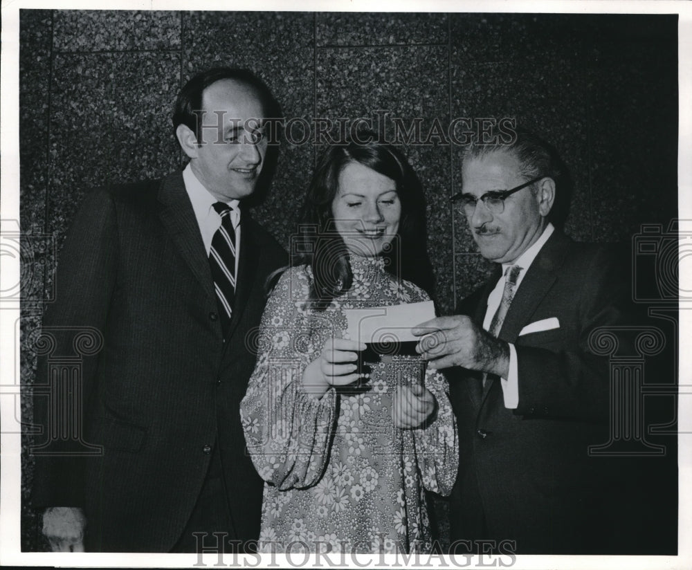 Press Photo Deidre Grimes, grand prize winner Creative Writing contest