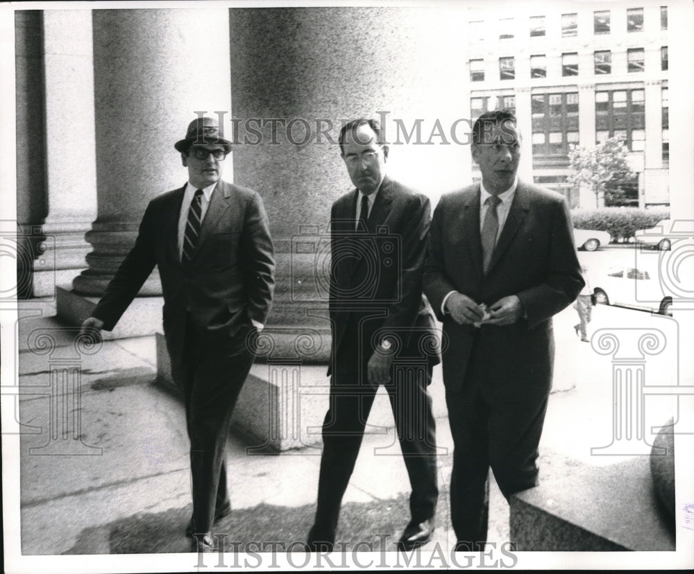 1970 Press Photo Reeturns from lunch
