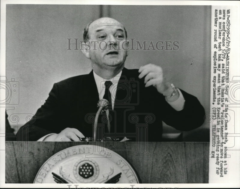 Load image into Gallery viewer, 1963 Press Photo Secretary Of State Dean Rusk Answers Questions At Conference
