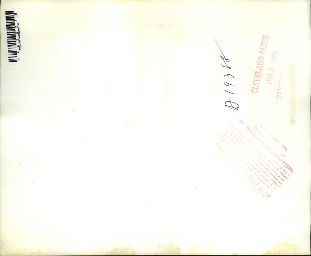 1966 Press Photo US and Canedian official try to find Viet Nam Peace