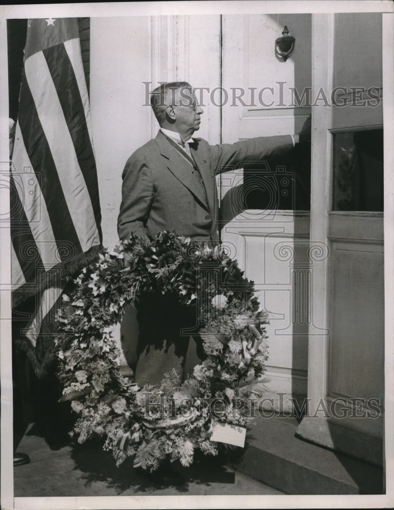 1935 Press Photo Lawrence Hickman Philadelphia Independence Hall Songs Revolutio