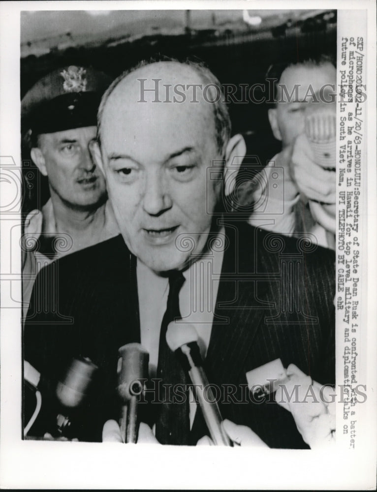 Load image into Gallery viewer, 1963 Press Photo Secretary Of State Dean Rusk Talks To Press About Vietnam War
