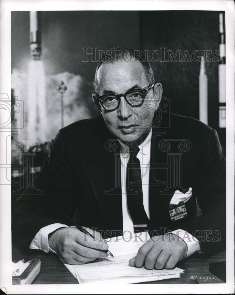 1961 Press Photo George Bunker The Martin Company, Chairman of the Board- Historic Images
