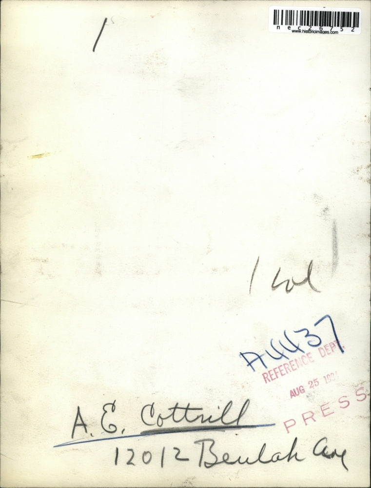 1931 Press Photo A.E. Cottrill and His Car