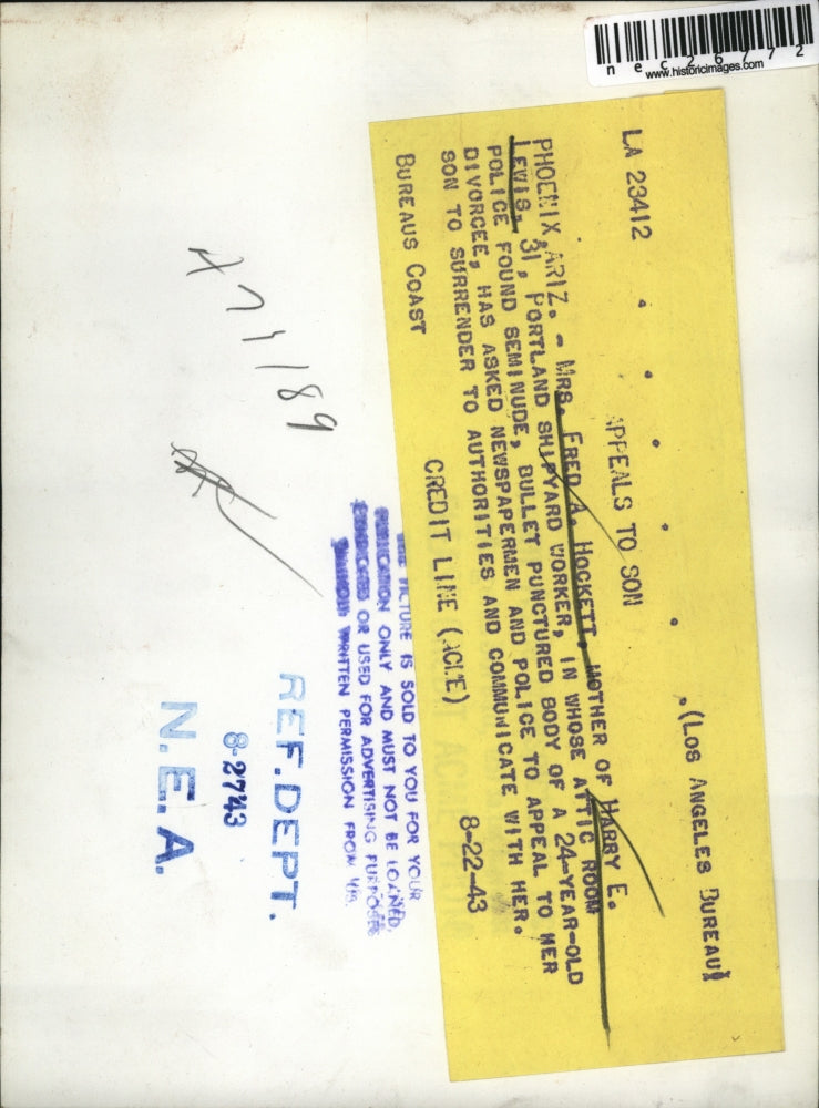 1943 Press Photo Mrs. Fred A. Hockett mother of Harry E. Lewis found seminude