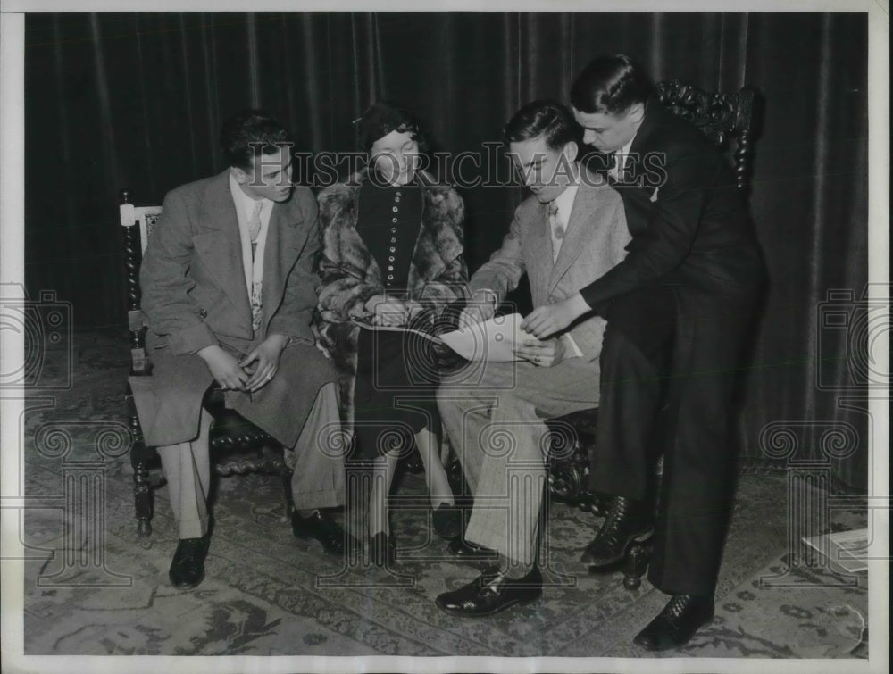 1934 Press Photo Journalists Travel To Colombia Convention