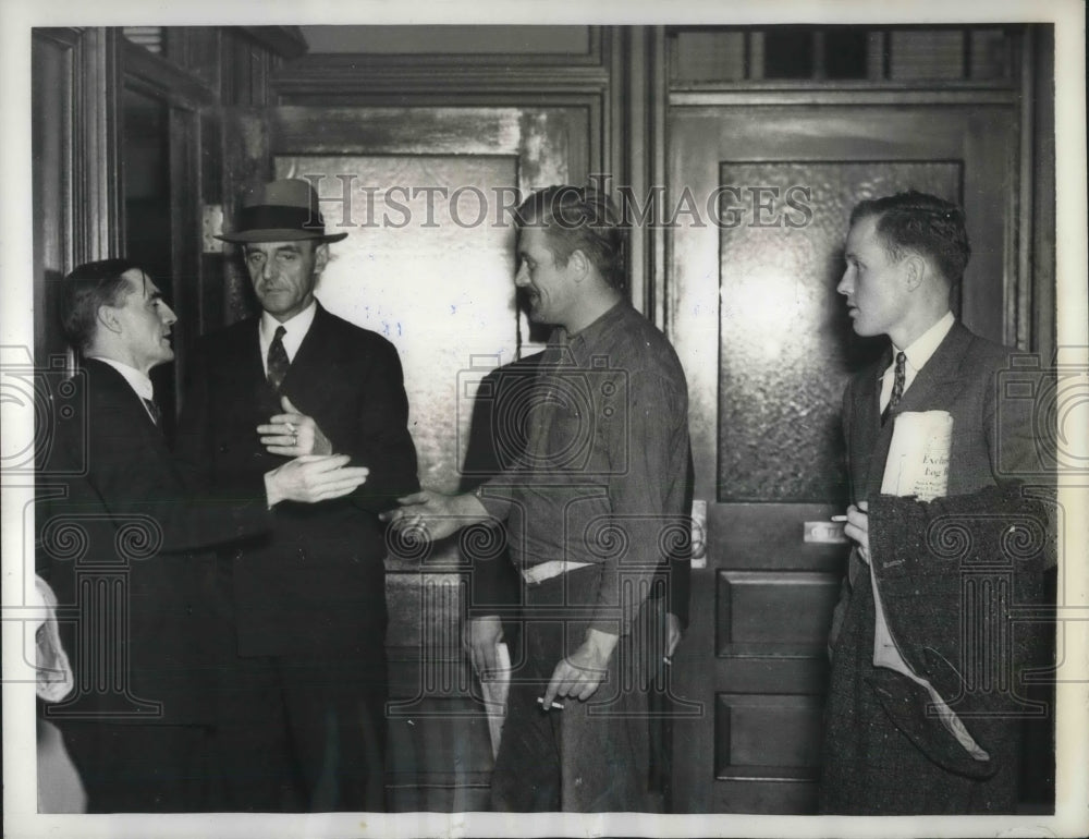 1937 Press Photo the cargo ship Algig was seized for terror on board and mutiny- Historic Images