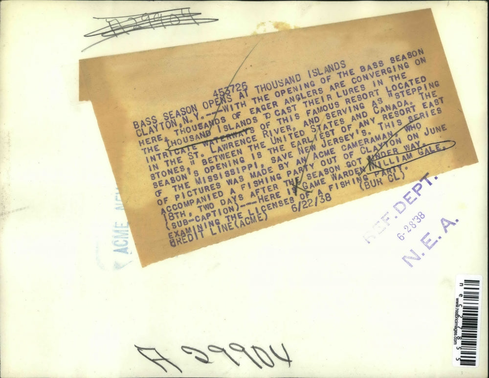 1938 Press Photo Bass season opens at Thousand Islands, New york. Clayton, NY